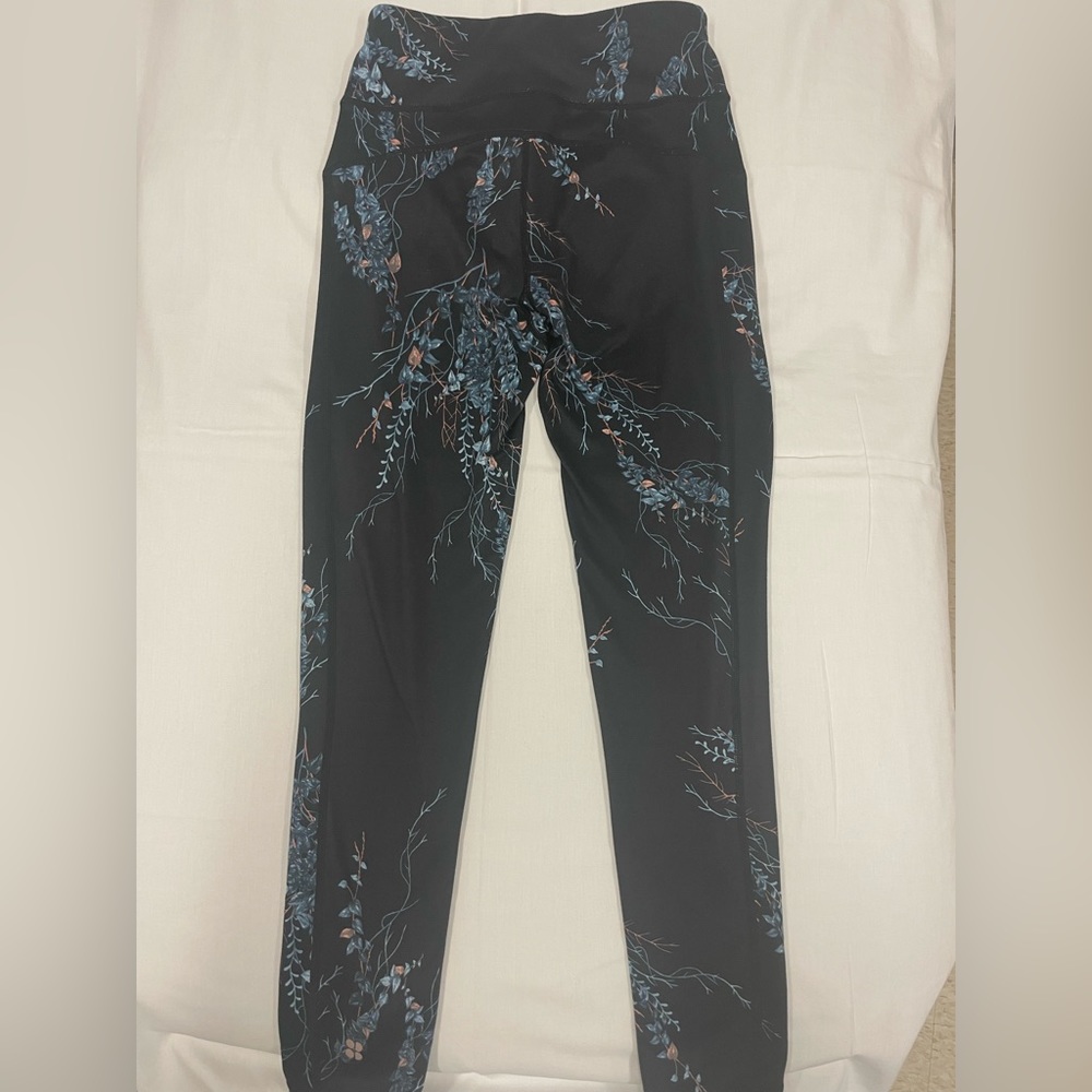 Sweaty Betty workout pants. Reversible power high rise. Womens size xs